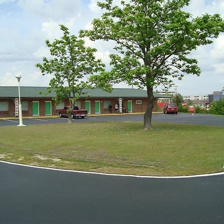 Town House Motel Tupelo Exterior photo